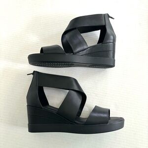 Ecco Elevate Black Leather Platform Wedge Sandal Wide Strap Size‎ 37EU, 6US